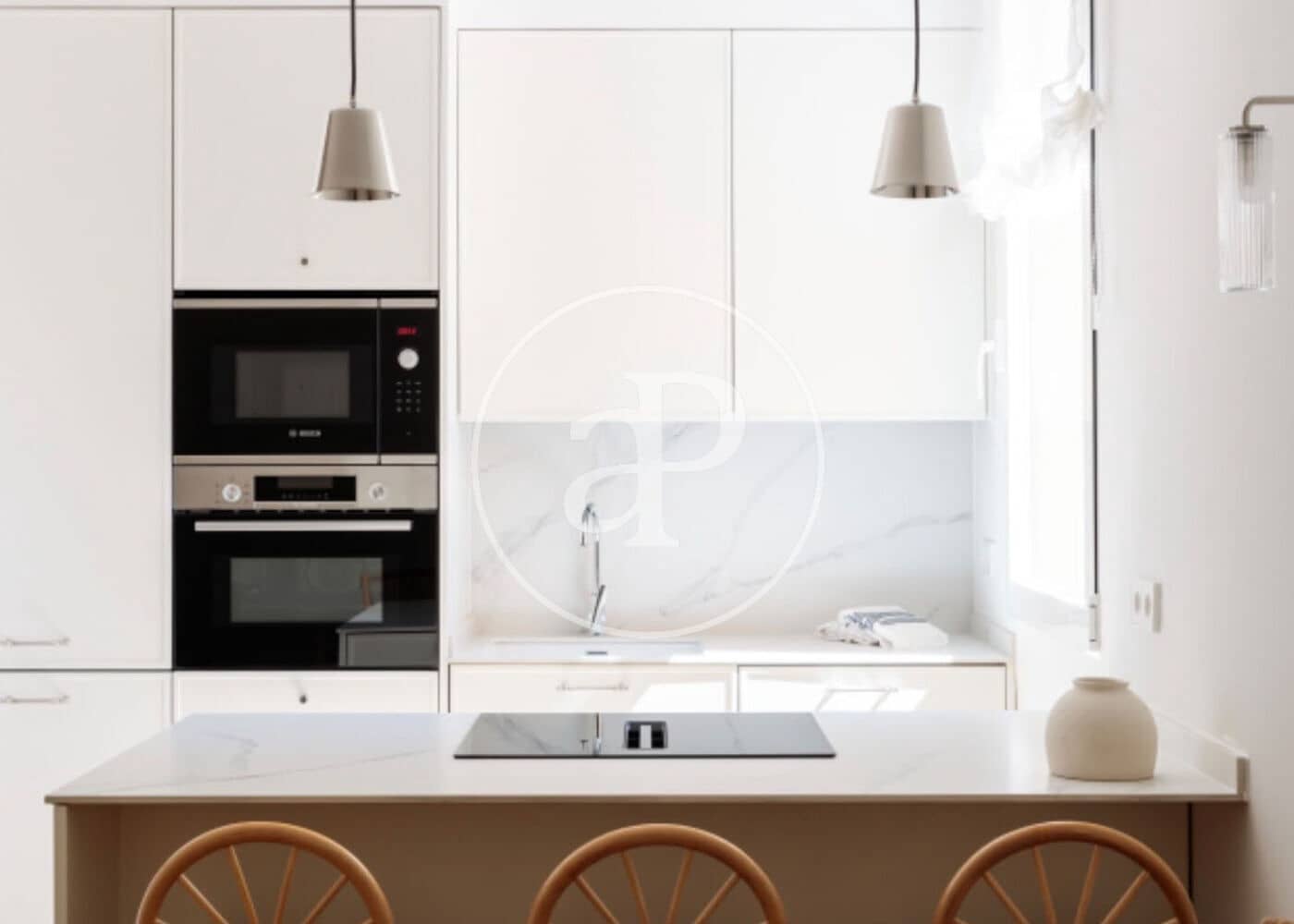 2 quarto Apartamento para arrendar em Madrid cidade - 3 300 € (Ref: 10086075)