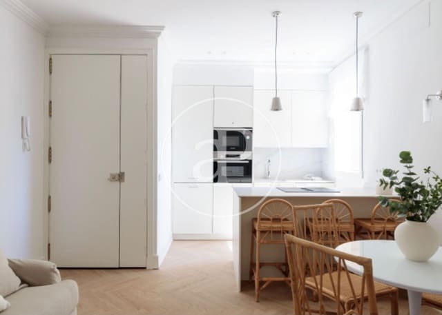 2 quarto Apartamento para arrendar em Lista, Madrid cidade - 3 300 € (Ref: 10086075)