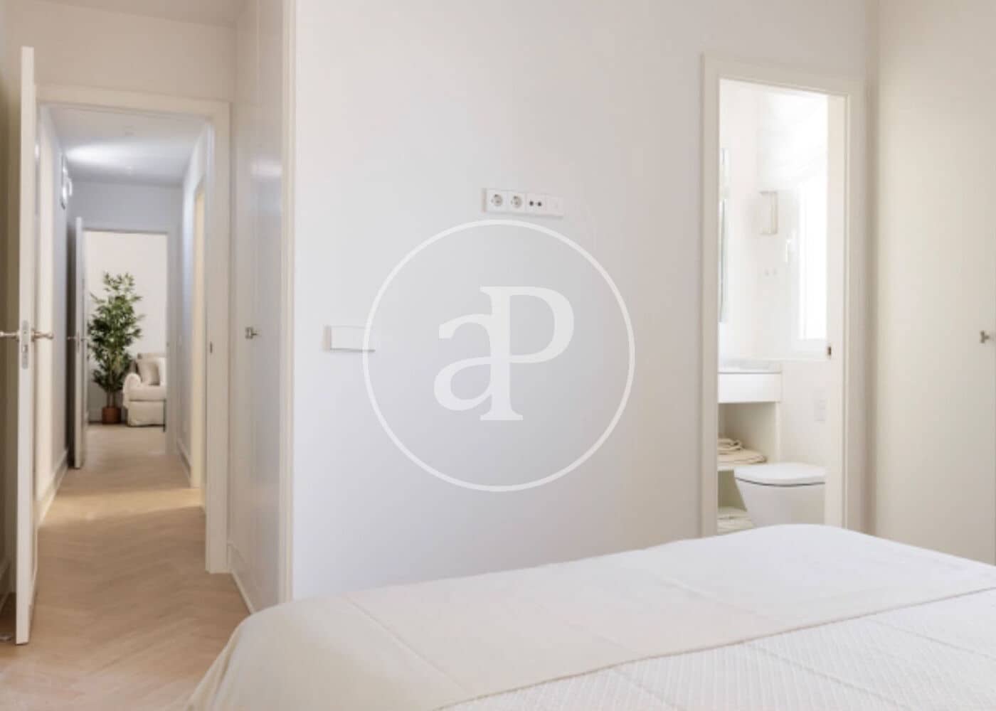 2 quarto Apartamento para arrendar em Madrid cidade - 3 300 € (Ref: 10086075)