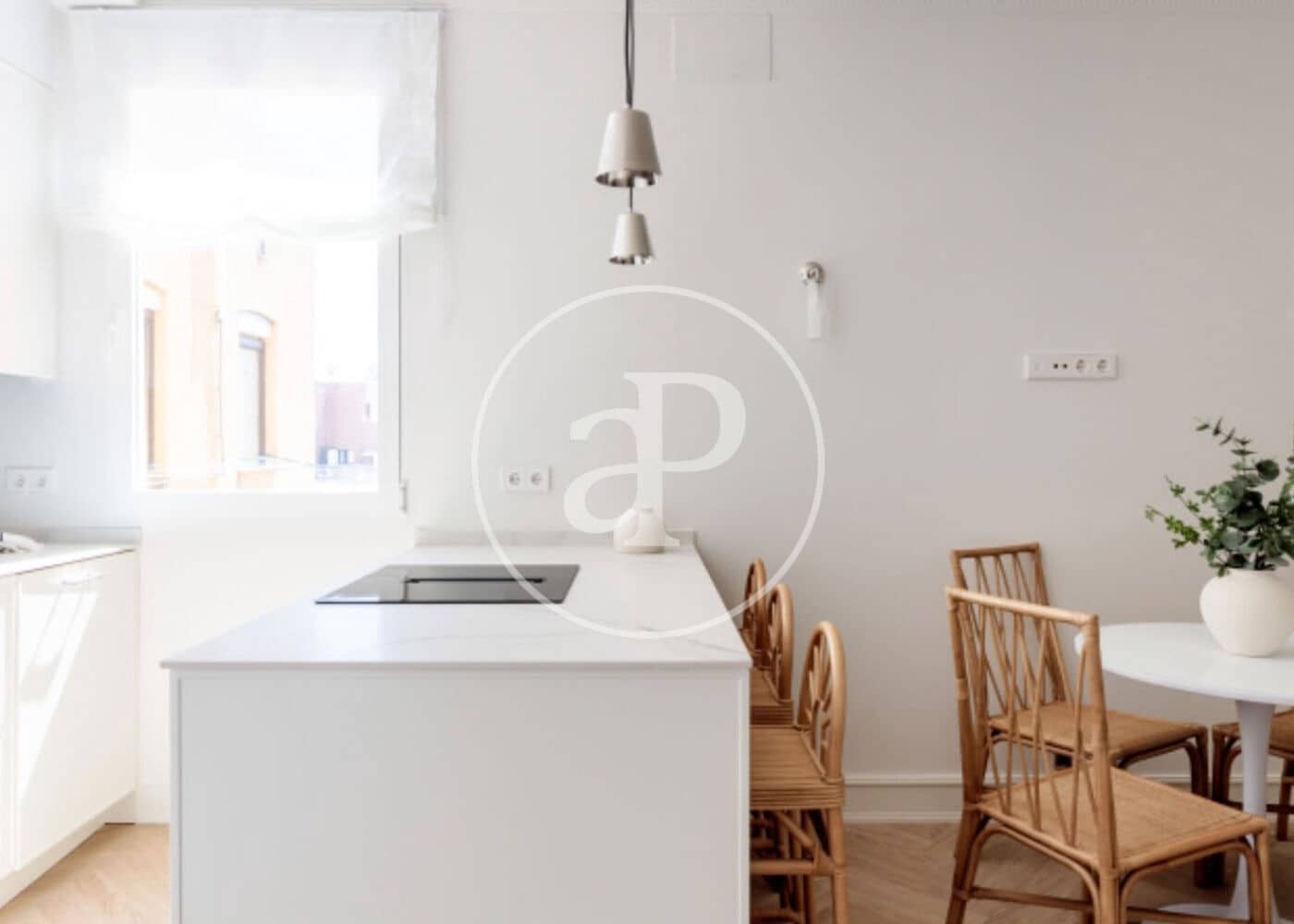 2 quarto Apartamento para arrendar em Madrid cidade - 3 300 € (Ref: 10086075)