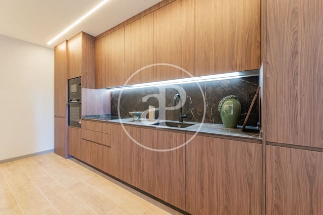 1 bedroom Apartment for sale in Cuatro Caminos, Madrid city - € 710,000 (Ref: 10089567)