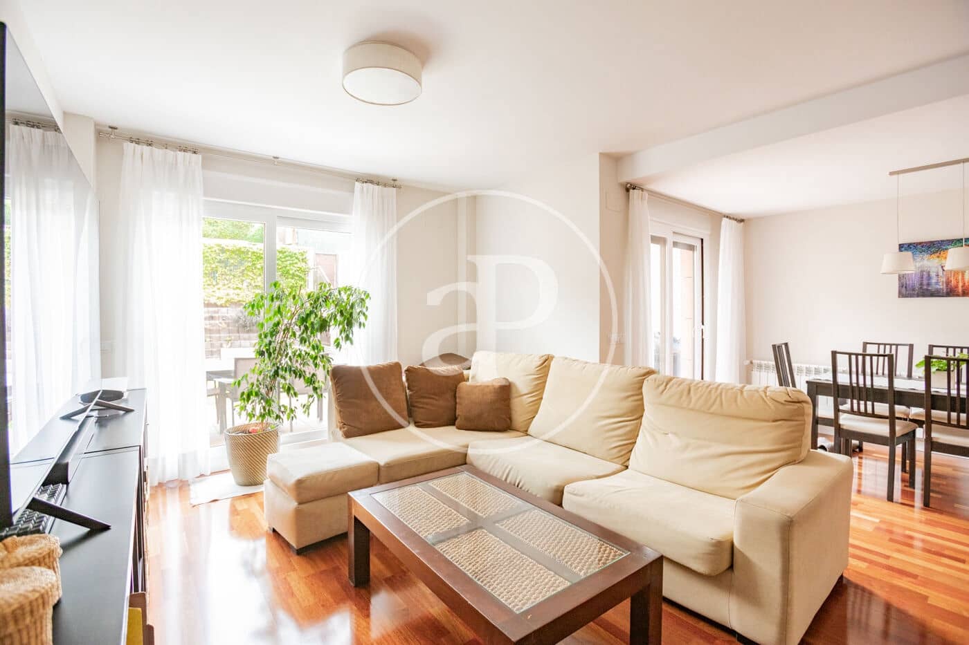 4 chambre Villa/Maison à vendre à San Agustin del Guadalix avec piscine garage - 750 000 € (Ref: 10094519)