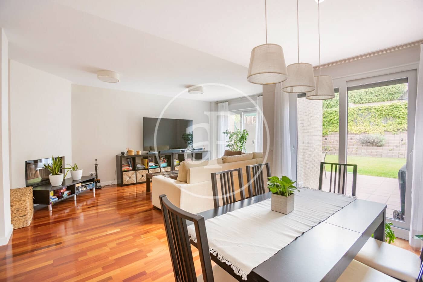 4 chambre Villa/Maison à vendre à San Agustin del Guadalix avec piscine garage - 750 000 € (Ref: 10094519)