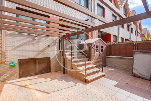 Chalet de 4 habitaciones en San Agustín del Guadalix en venta con piscina garaje - 750.000 € (Ref: 10094519)