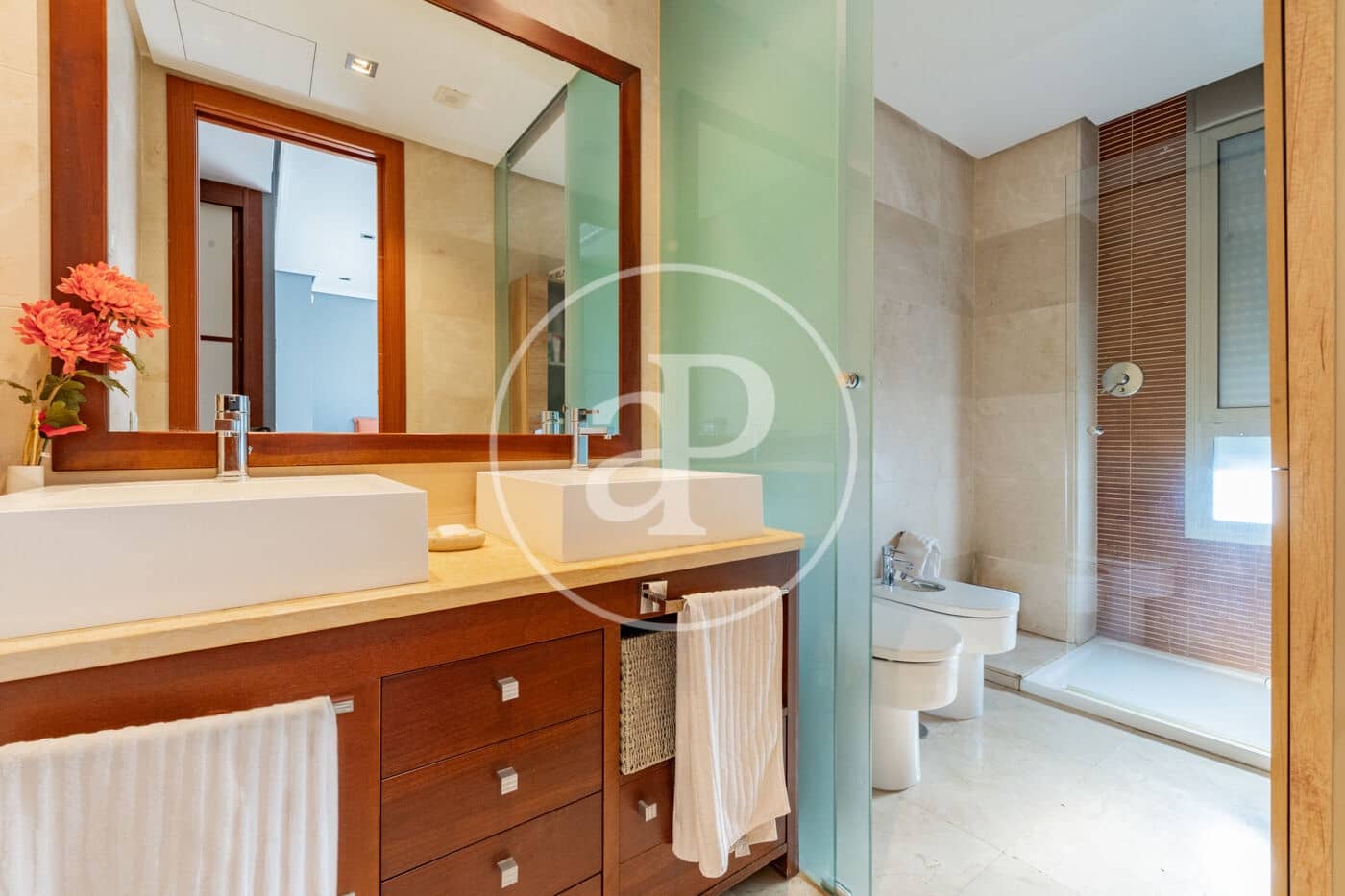 3 bedroom Apartment for sale in Madrid city with pool garage - € 1,050,000 (Ref: 10094520)