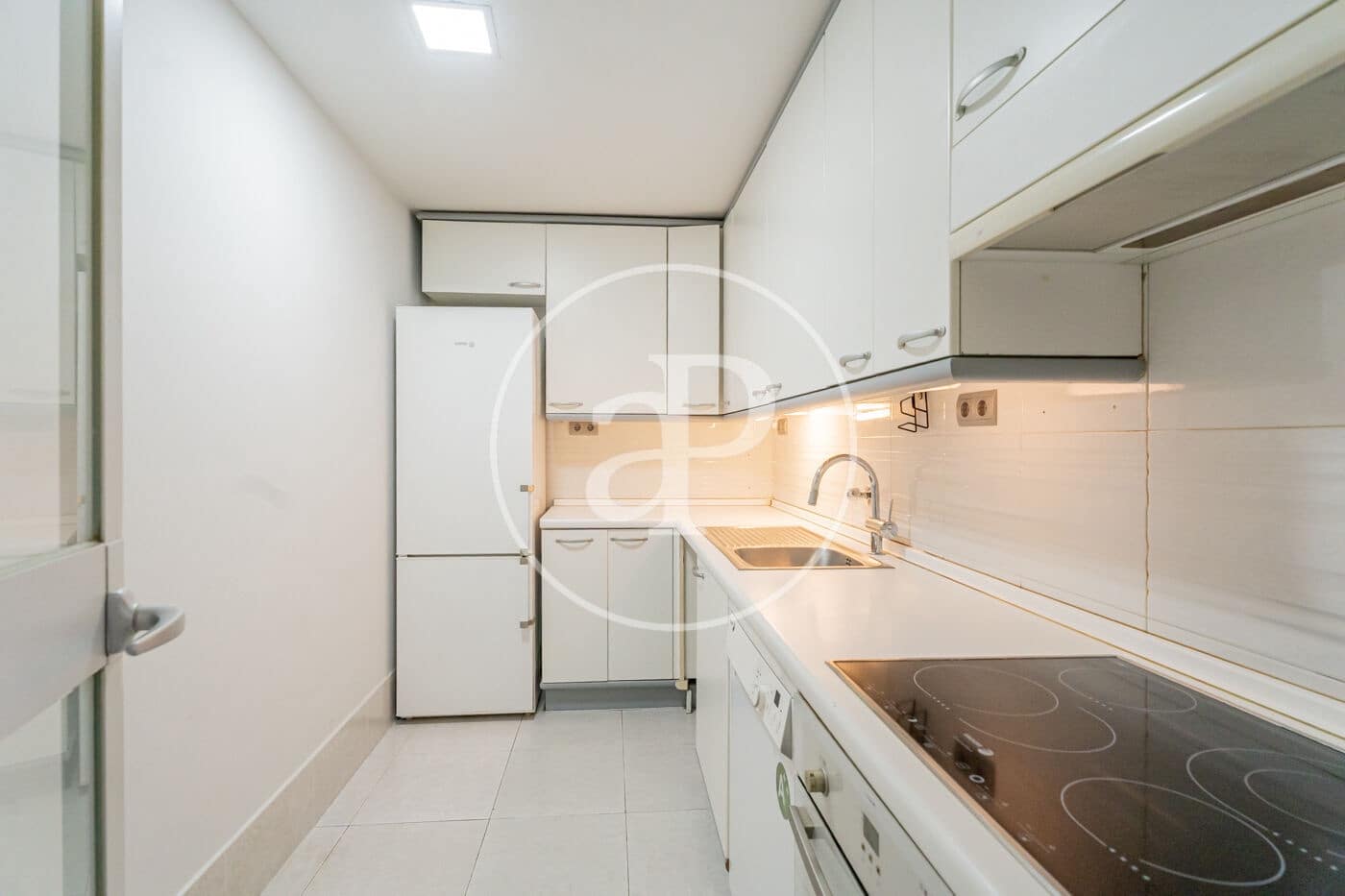 1 camera da letto Appartamento da affittare in Madrid citta con piscina - 1.900 € (Rif: 10094522)