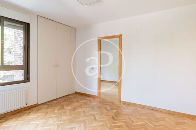 1 makuuhuone Huoneisto vuokrattavana paikassa Hispanoamérica, Madrid kaupunki mukana uima-altaan - 1 900 € (Ref: 10094522)