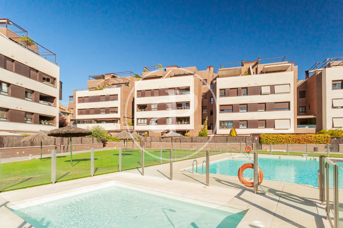 3 bedroom Apartment for rent in Pozuelo de Alarcon with pool garage - € 2,500 (Ref: 10094524)