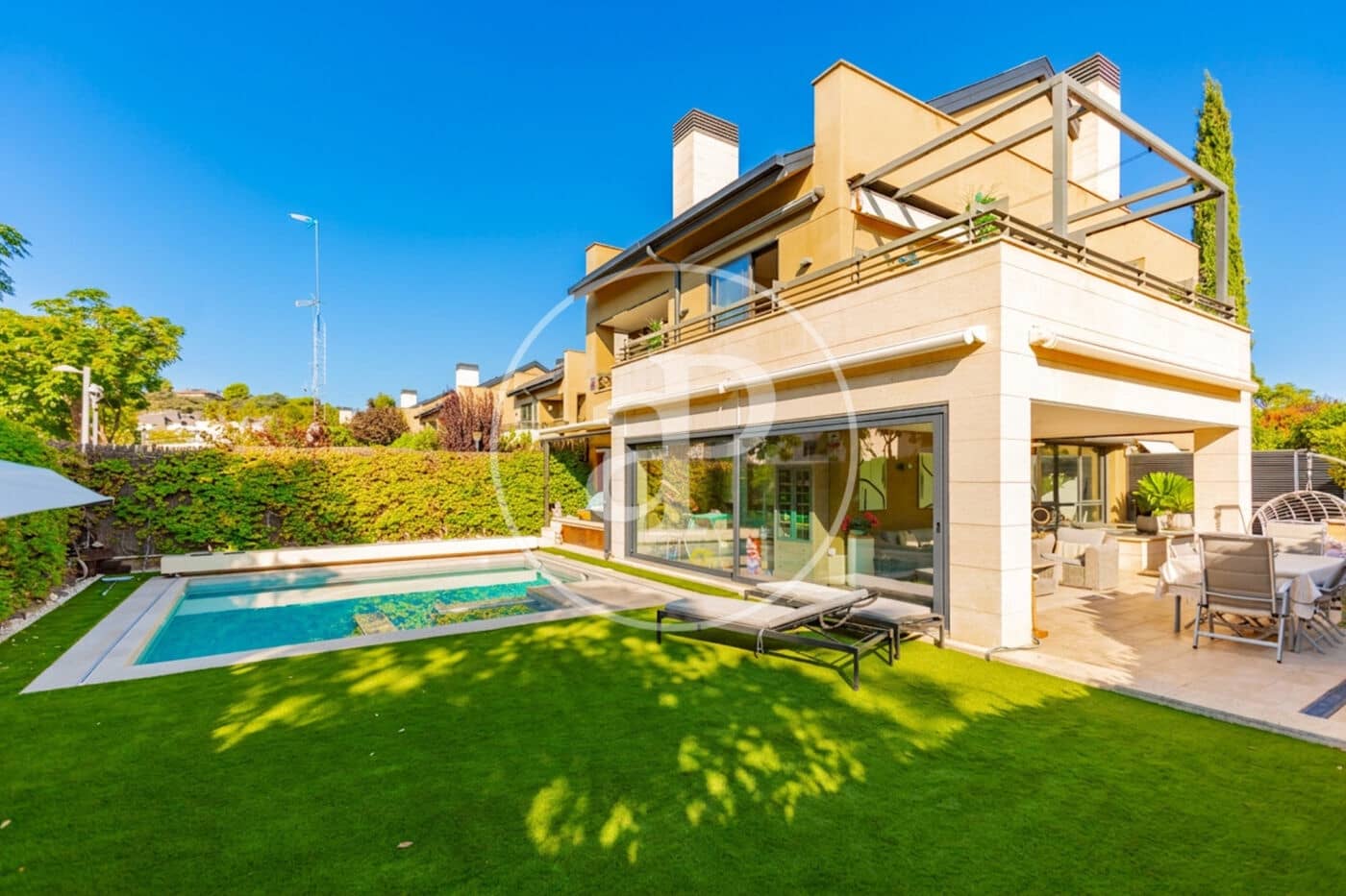 6 sypialnia Willa na sprzedaż w San Sebastian de los Reyes z basenem garażem - 1 695 000 € (Ref: 10094525)