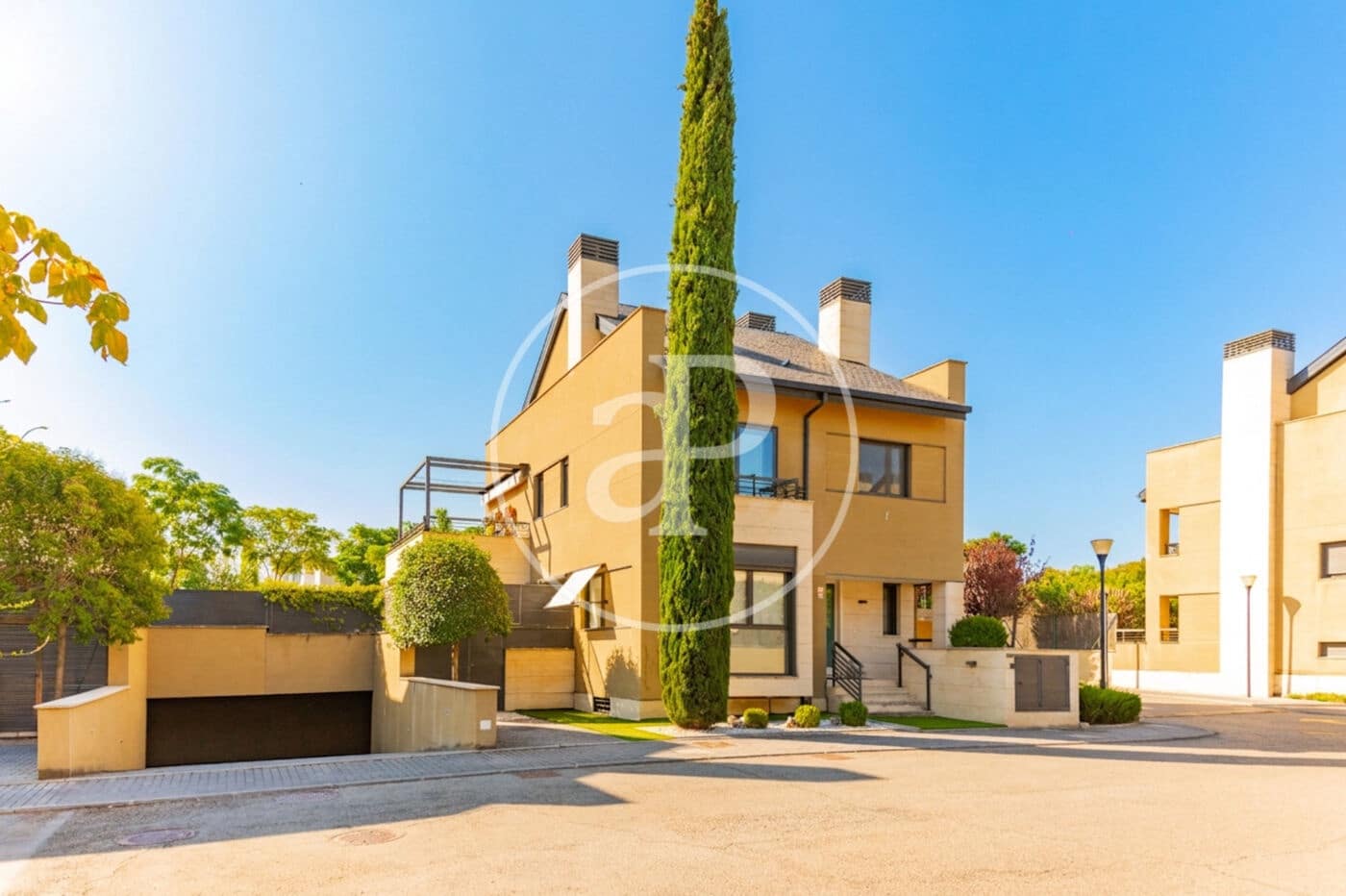 6 sypialnia Willa na sprzedaż w San Sebastian de los Reyes z basenem garażem - 1 695 000 € (Ref: 10094525)