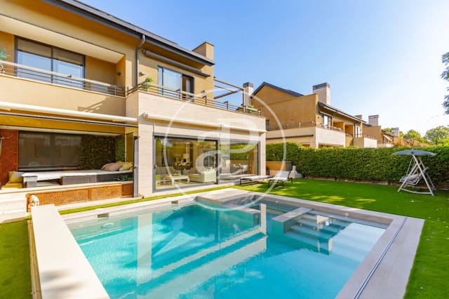 6 sypialnia Willa na sprzedaż w Fuente del Fresno, San Sebastián de los Reyes z basenem garażem - 1 695 000 € (Ref: 10094525)