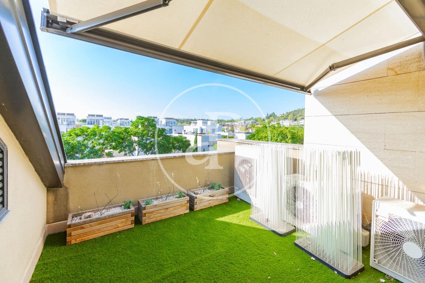 6 sypialnia Willa na sprzedaż w San Sebastian de los Reyes z basenem garażem - 1 695 000 € (Ref: 10094525)