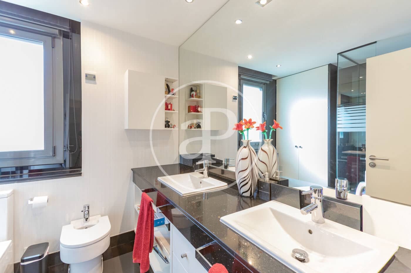 6 sypialnia Willa na sprzedaż w San Sebastian de los Reyes z basenem garażem - 1 695 000 € (Ref: 10094525)