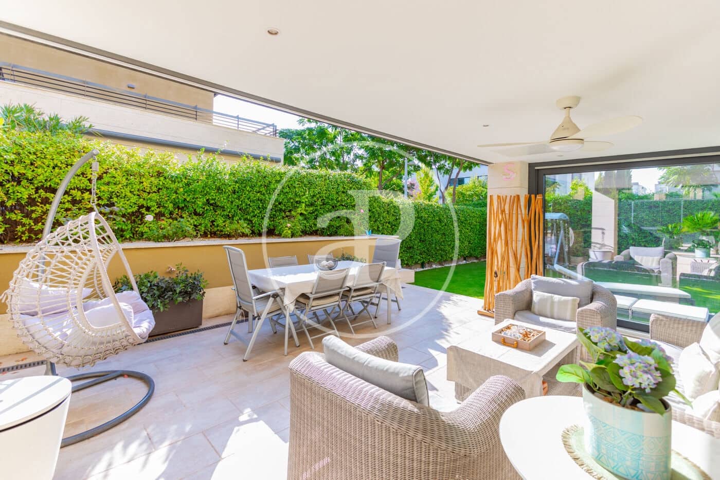 6 sypialnia Willa na sprzedaż w San Sebastian de los Reyes z basenem garażem - 1 695 000 € (Ref: 10094525)