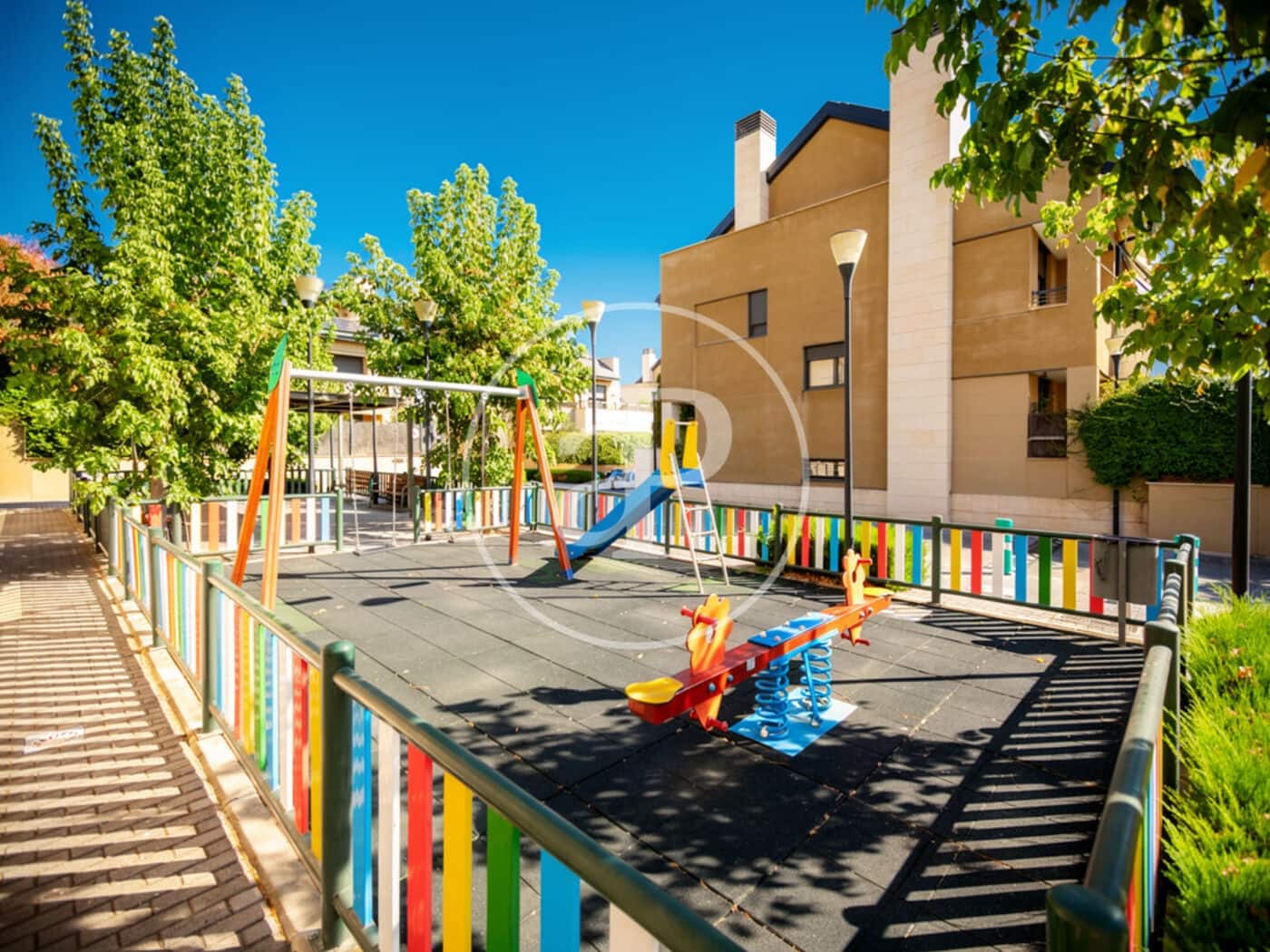 6 sypialnia Willa na sprzedaż w San Sebastian de los Reyes z basenem garażem - 1 695 000 € (Ref: 10094525)