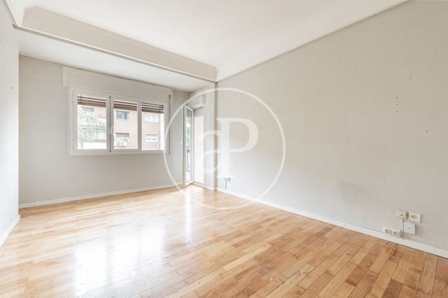 4 sovrum Lägenhet till salu i Ciudad Universitaria, Madrid stad - 790 000 € (Ref: 10094526)