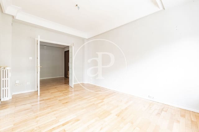 4 sovrum Lägenhet till salu i Ciudad Universitaria, Madrid stad - 790 000 € (Ref: 10094526)