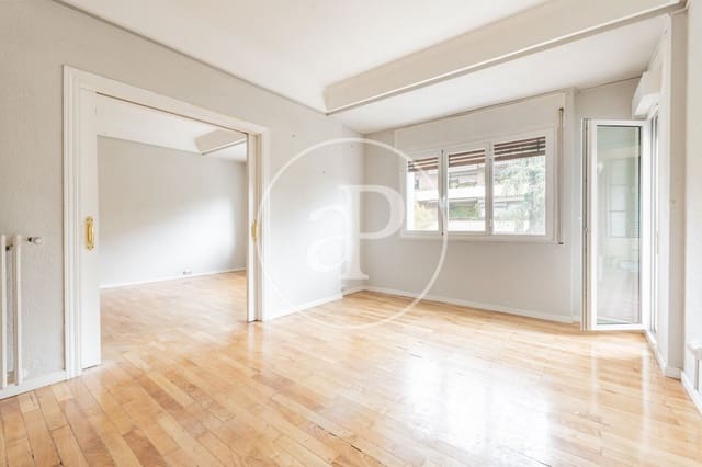 4 sovrum Lägenhet till salu i Ciudad Universitaria, Madrid stad - 790 000 € (Ref: 10094526)