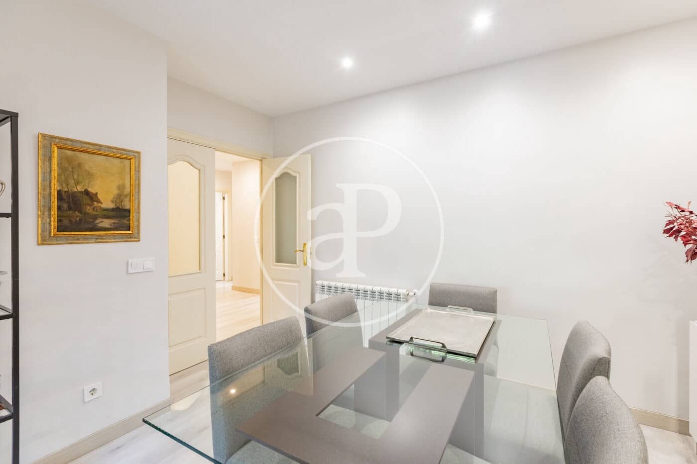 Apartamento de 3 habitaciones en Madrid ciudad en venta con piscina garaje - 860.000 € (Ref: 10098297)