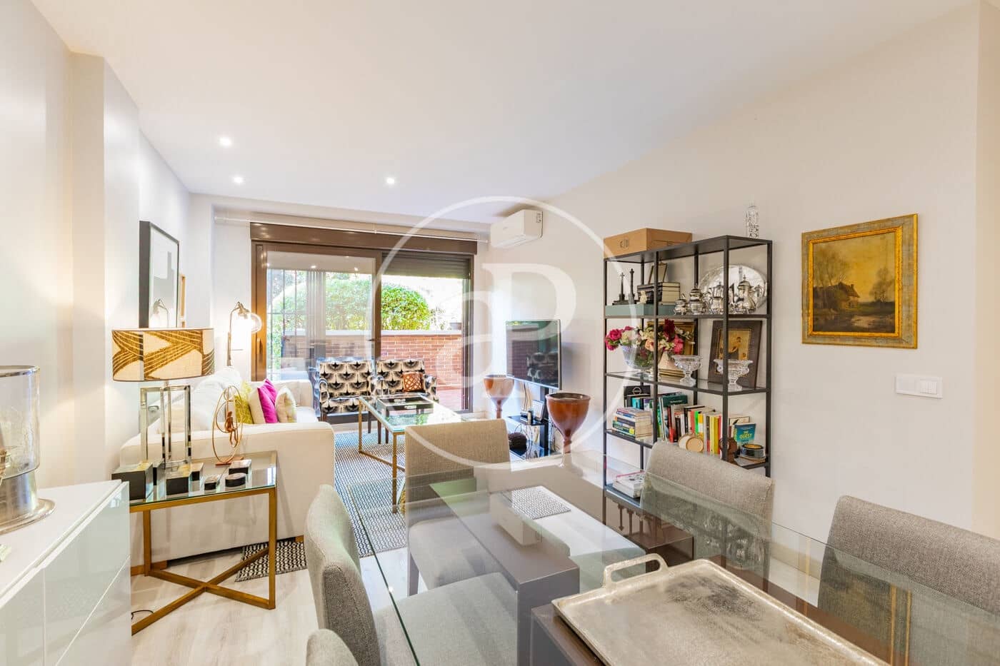 Apartamento de 3 habitaciones en Madrid ciudad en venta con piscina garaje - 860.000 € (Ref: 10098297)