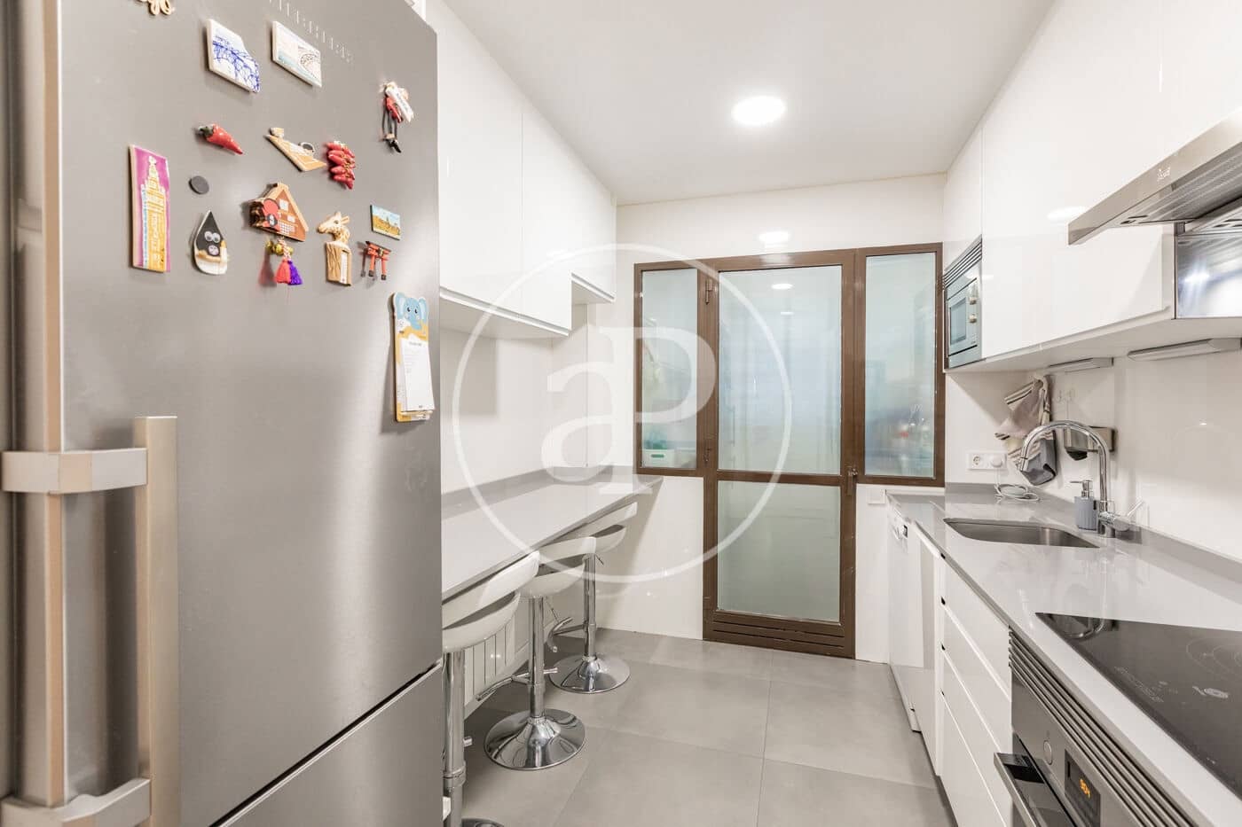 Apartamento de 3 habitaciones en Madrid ciudad en venta con piscina garaje - 860.000 € (Ref: 10098297)