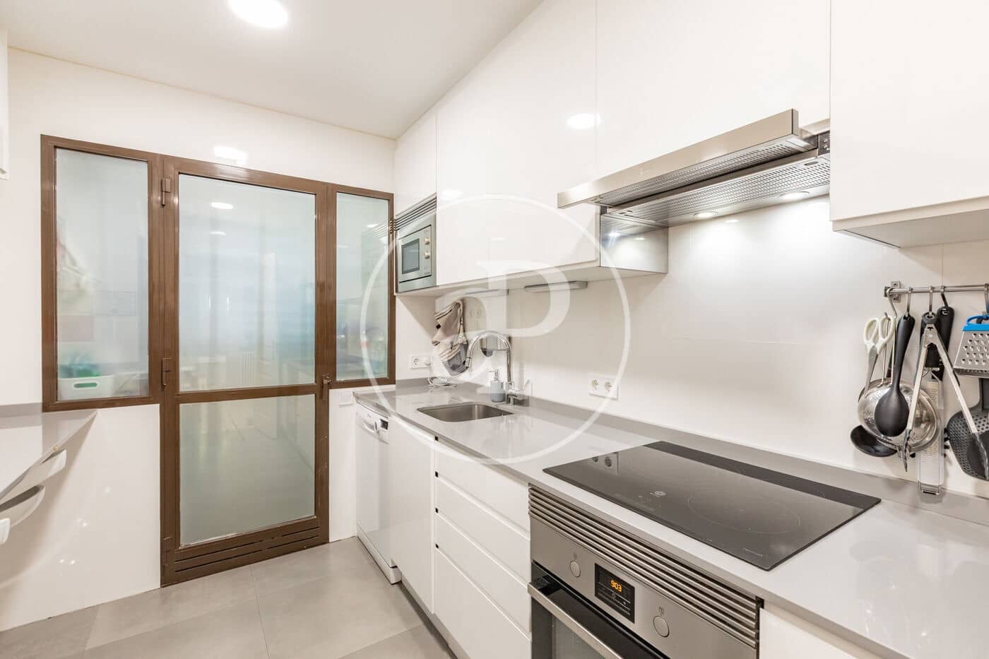 Apartamento de 3 habitaciones en Madrid ciudad en venta con piscina garaje - 860.000 € (Ref: 10098297)