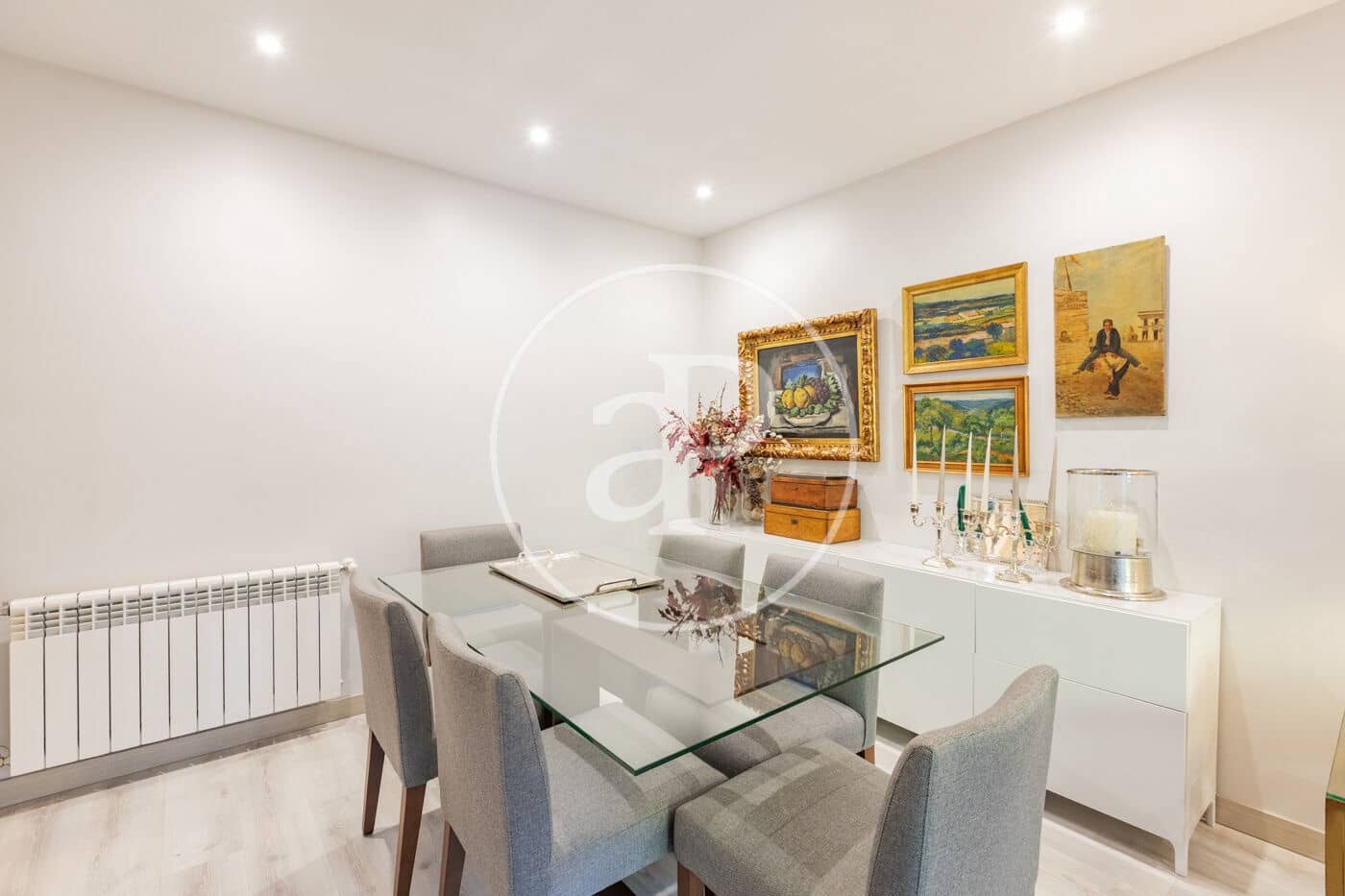 Apartamento de 3 habitaciones en Madrid ciudad en venta con piscina garaje - 860.000 € (Ref: 10098297)