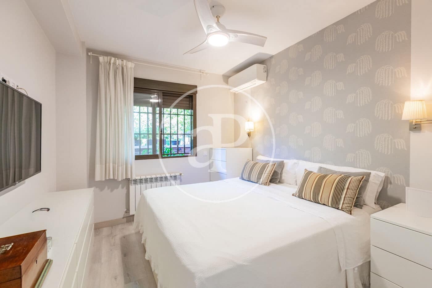Apartamento de 3 habitaciones en Madrid ciudad en venta con piscina garaje - 860.000 € (Ref: 10098297)