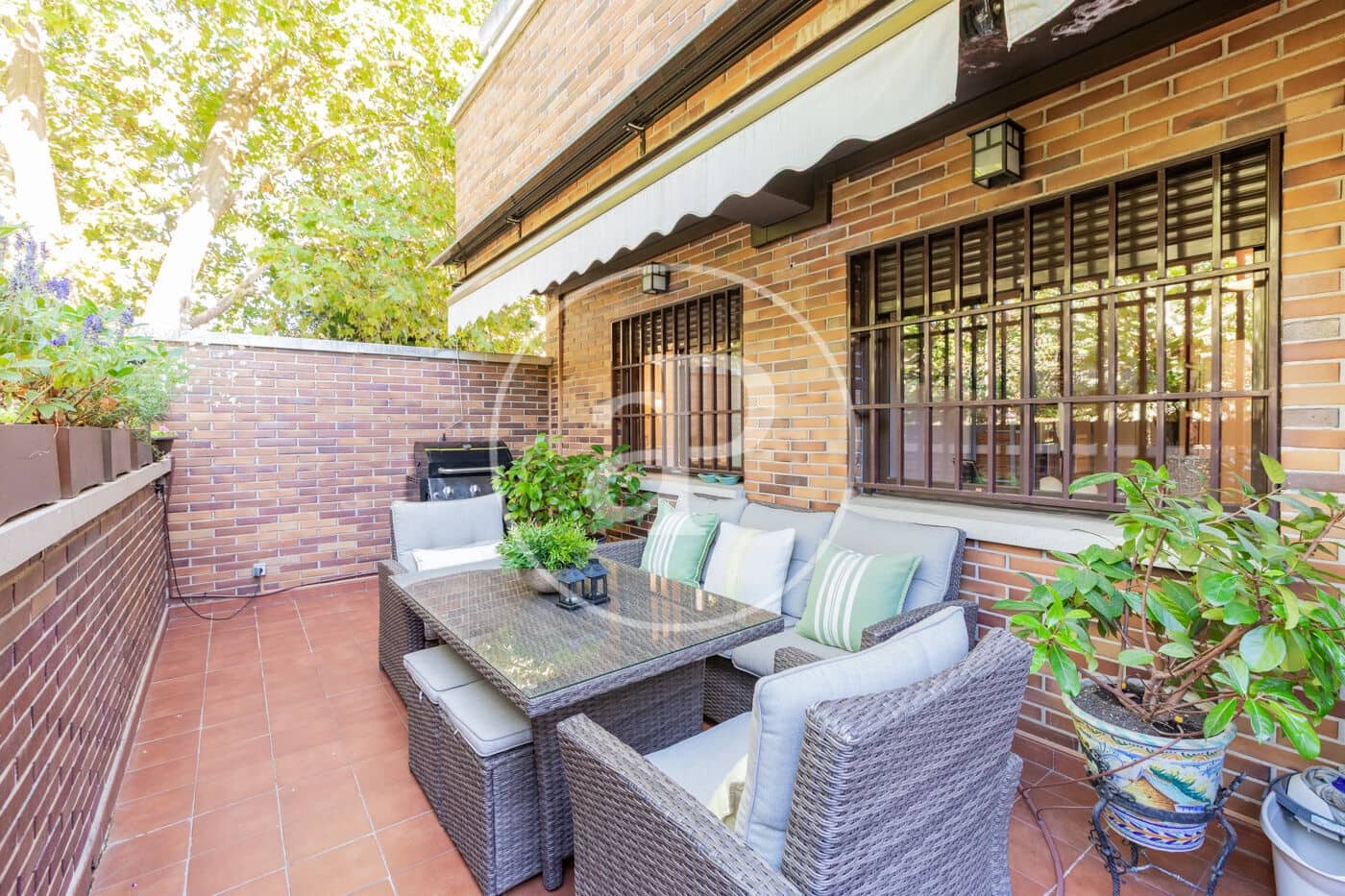 Apartamento de 3 habitaciones en Madrid ciudad en venta con piscina garaje - 860.000 € (Ref: 10098297)