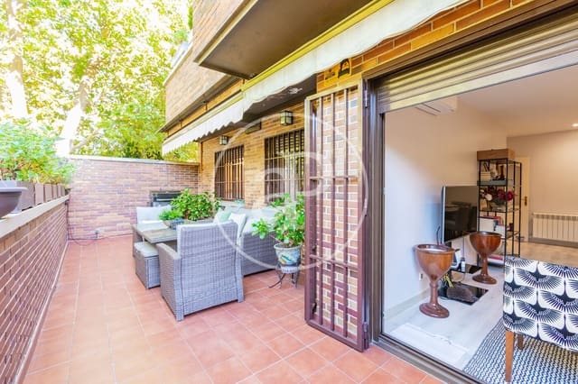 Apartamento de 3 habitaciones en Aravaca, Madrid ciudad en venta con piscina garaje - 860.000 € (Ref: 10098297)