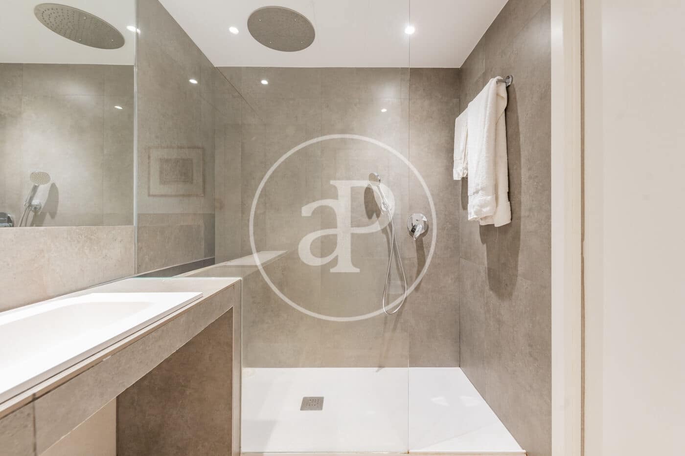 1 sypialnia Apartament na sprzedaż w Miasto Madryt - 1 050 000 € (Ref: 10098298)