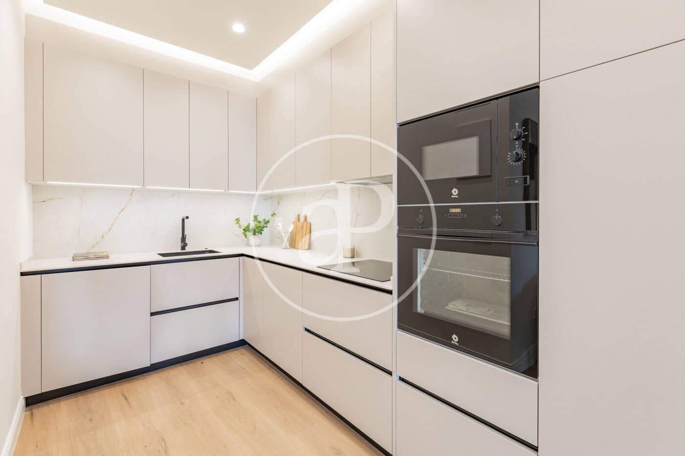 2 makuuhuone Huoneisto myytävänä paikassa Madrid kaupunki - 1 050 000 € (Ref: 10098301)