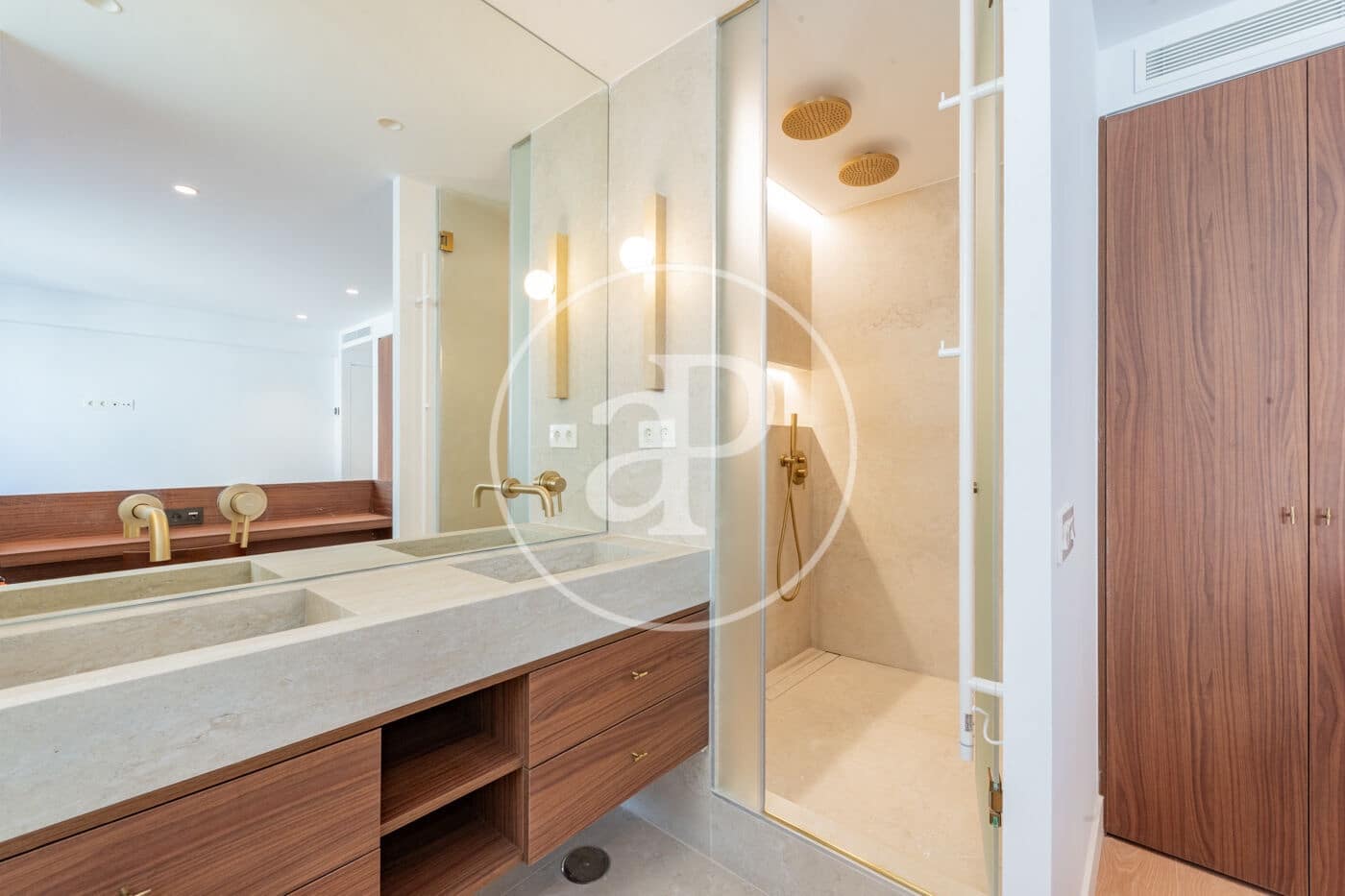 2 quarto Apartamento para venda em Madrid cidade com garagem - 1 285 000 € (Ref: 10100206)
