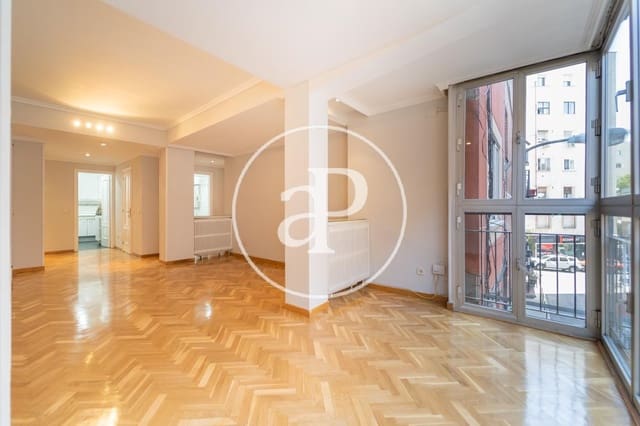 2 slaapkamer Appartement te huur in Hispanoamérica, Madrid stad - € 1.990 (Ref: 10100208)
