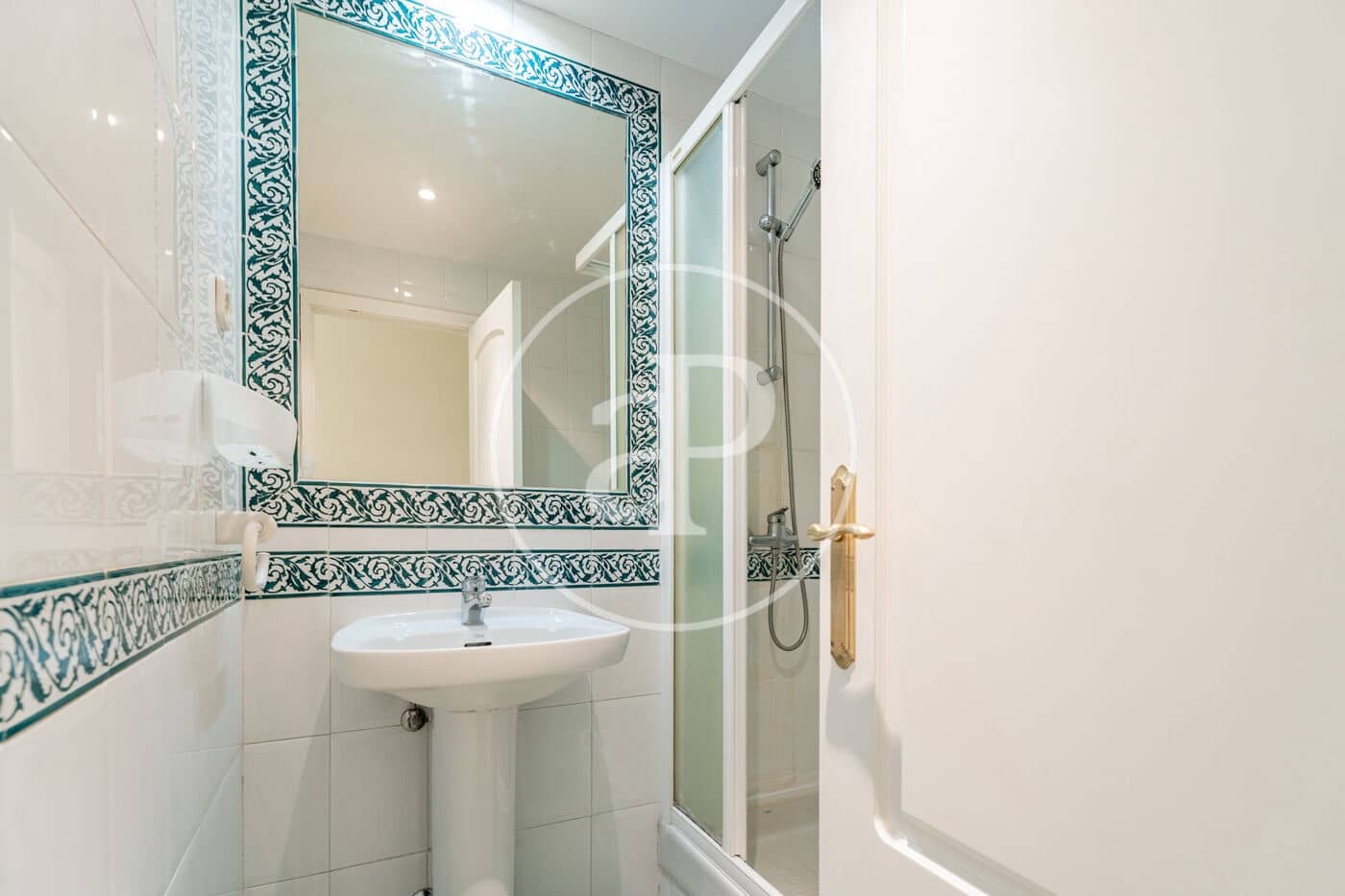 Apartamento de 4 habitaciones en Madrid ciudad en alquiler con piscina garaje - 4.000 € (Ref: 10100209)