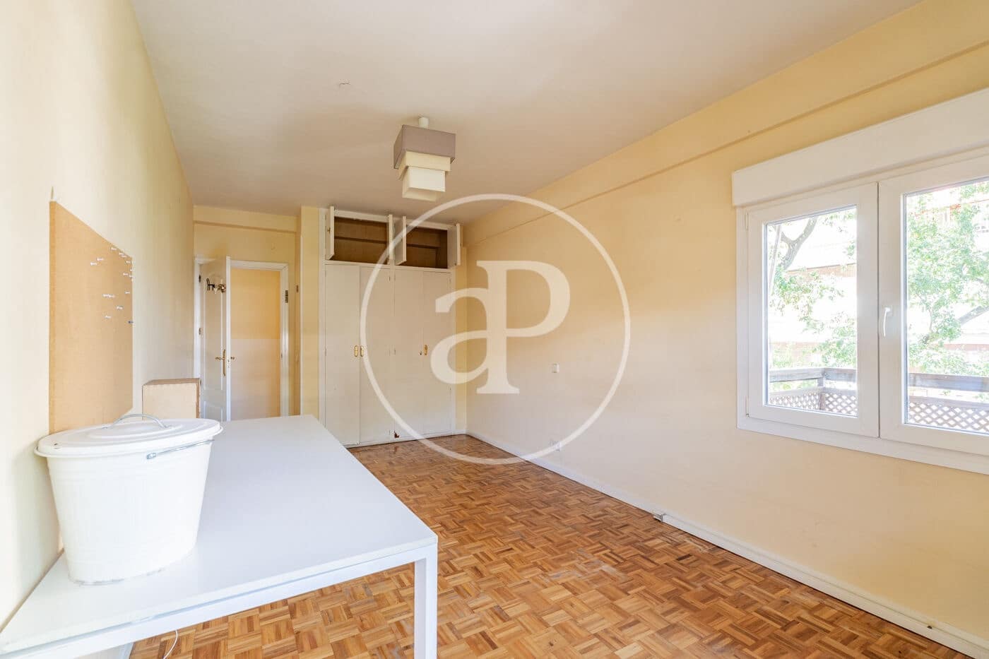 Apartamento de 4 habitaciones en Madrid ciudad en alquiler con piscina garaje - 4.000 € (Ref: 10100209)