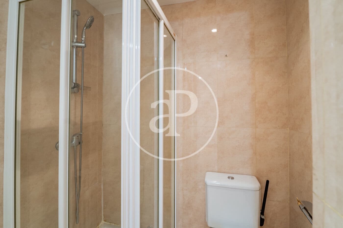 Apartamento de 4 habitaciones en Madrid ciudad en alquiler con piscina garaje - 4.000 € (Ref: 10100209)