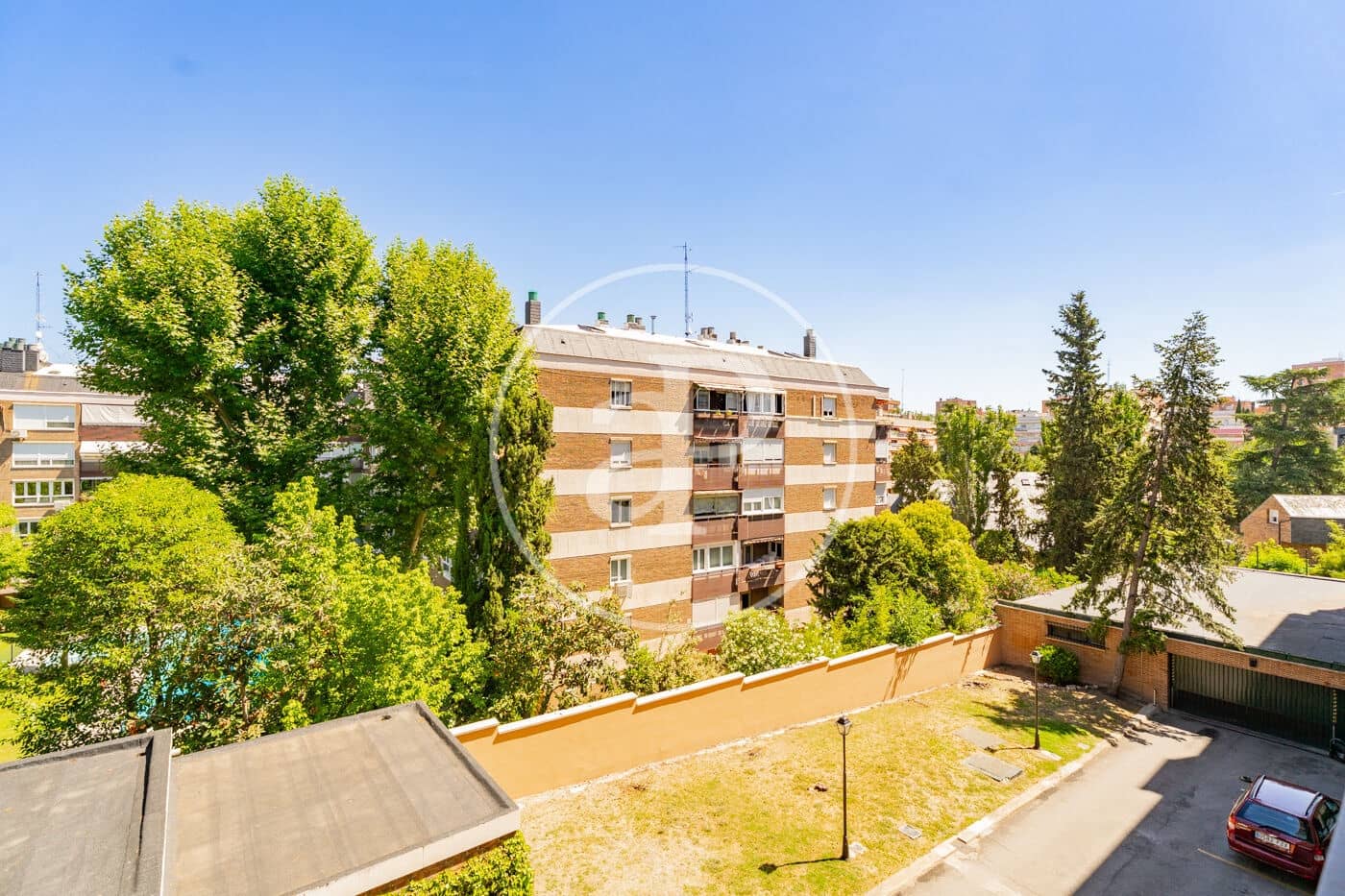 Apartamento de 4 habitaciones en Madrid ciudad en alquiler con piscina garaje - 4.000 € (Ref: 10100209)
