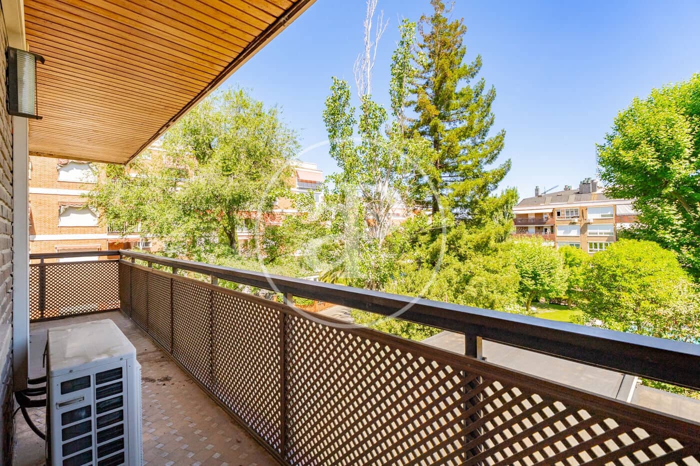 Apartamento de 4 habitaciones en Madrid ciudad en alquiler con piscina garaje - 4.000 € (Ref: 10100209)