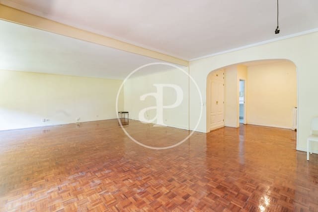 Apartamento de 4 habitaciones en Ciudad Universitaria, Madrid ciudad en alquiler con piscina garaje - 4.000 € (Ref: 10100209)