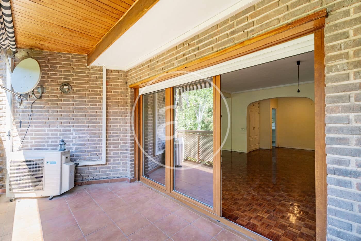 Apartamento de 4 habitaciones en Madrid ciudad en alquiler con piscina garaje - 4.000 € (Ref: 10100209)
