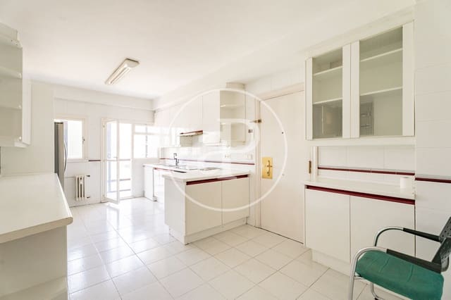 Apartamento de 4 habitaciones en Ciudad Universitaria, Madrid ciudad en alquiler con piscina garaje - 4.000 € (Ref: 10100209)