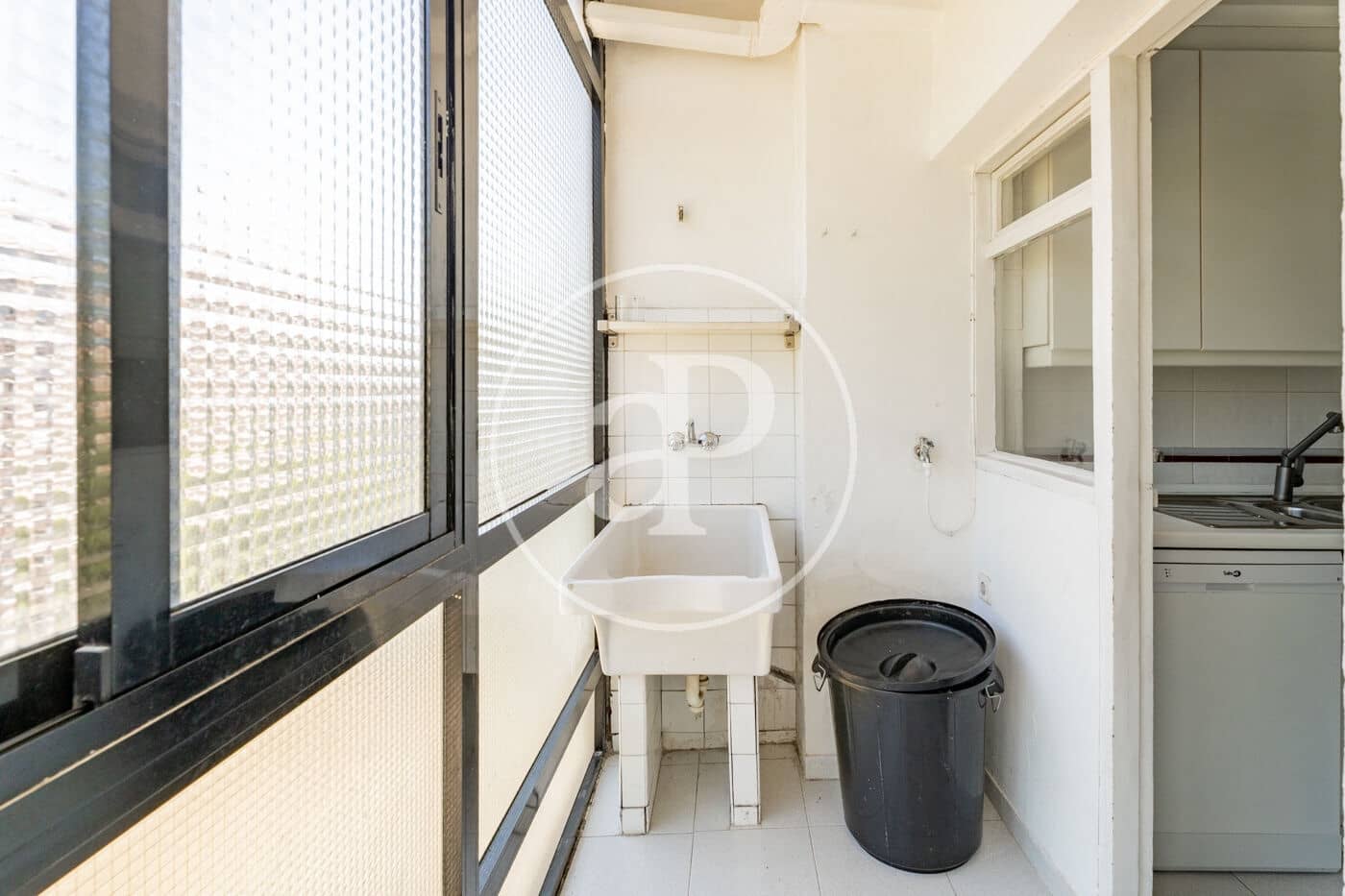 Apartamento de 4 habitaciones en Madrid ciudad en alquiler con piscina garaje - 4.000 € (Ref: 10100209)