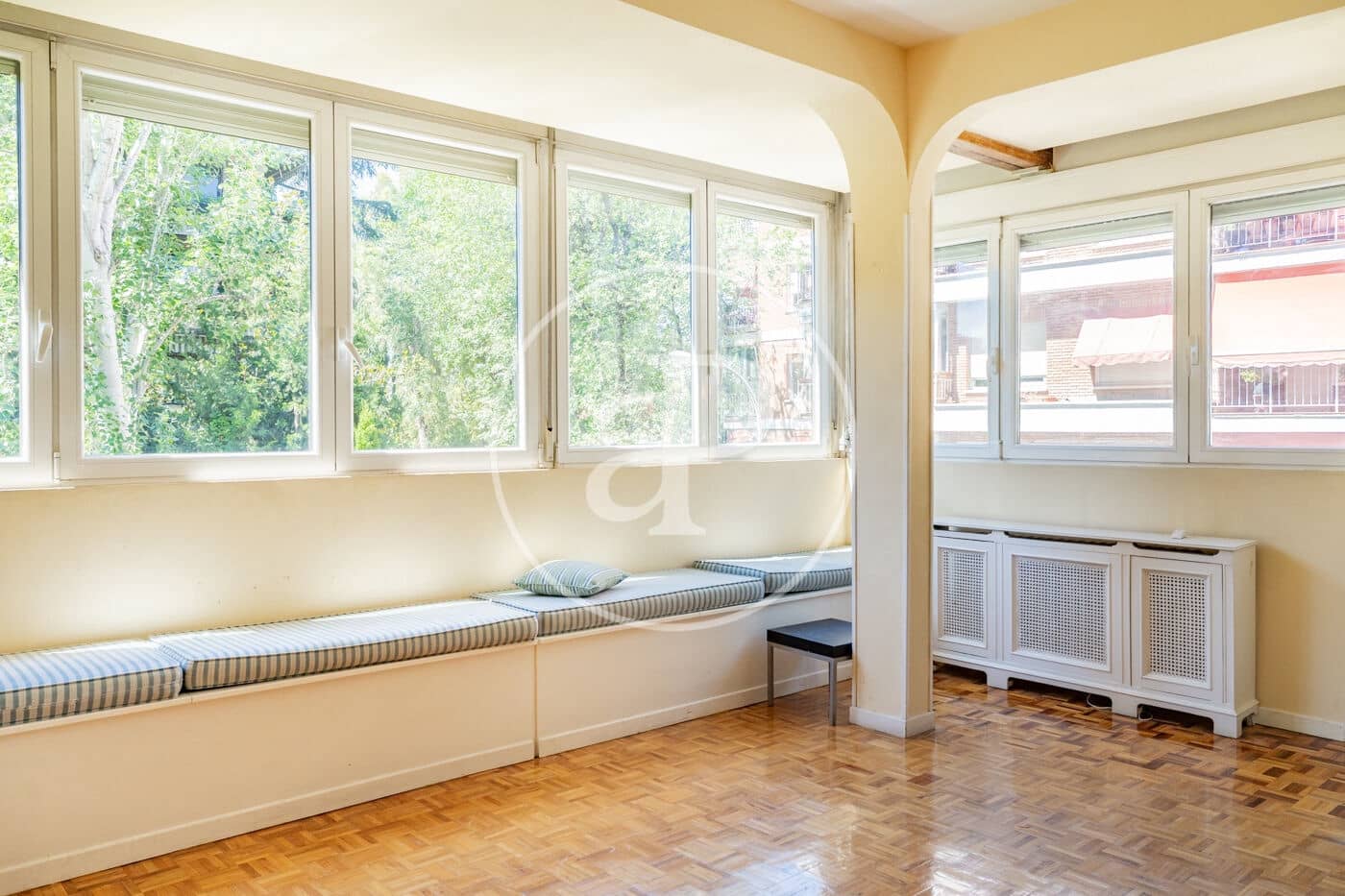 Apartamento de 4 habitaciones en Madrid ciudad en alquiler con piscina garaje - 4.000 € (Ref: 10100209)