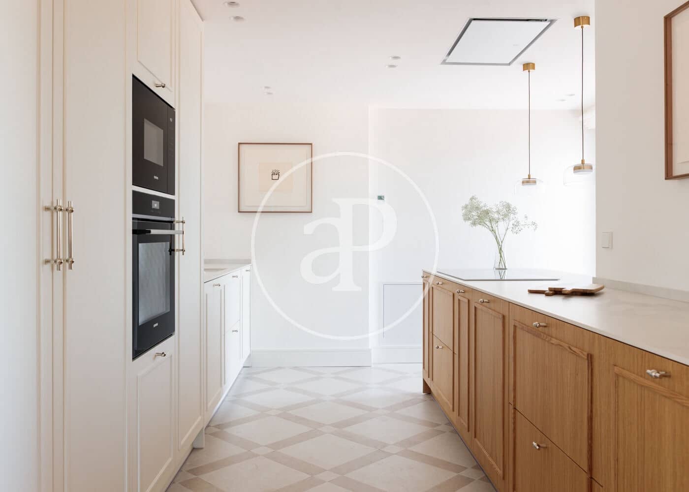 3 soveværelse Lejlighed til salg i Madrid by - € 1.750.000 (Ref: 10100220)