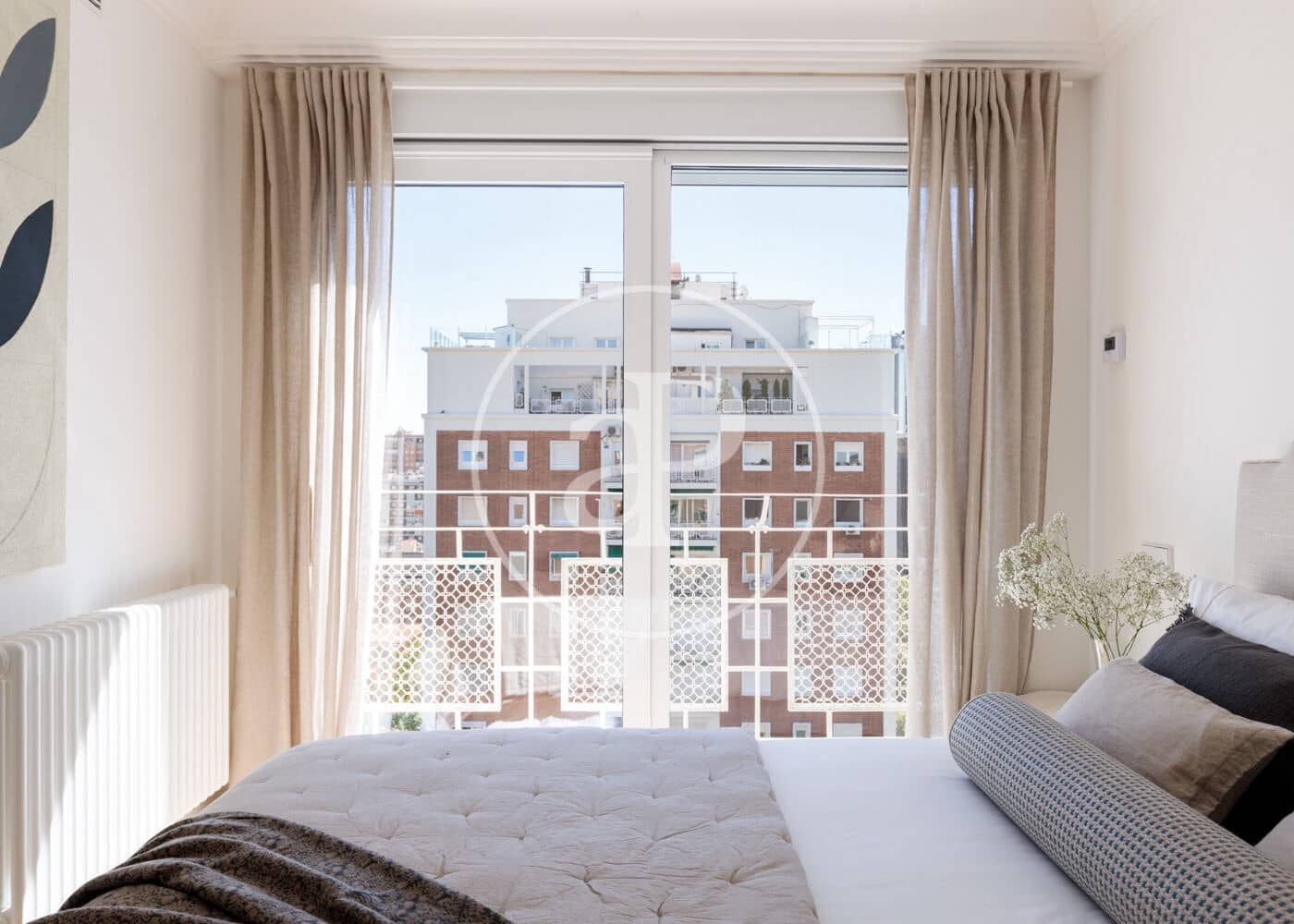 3 soveværelse Lejlighed til salg i Madrid by - € 1.750.000 (Ref: 10100220)