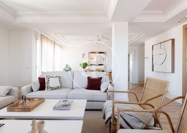 3 soveværelse Lejlighed til salg i Cuatro Caminos, Madrid by - € 1.750.000 (Ref: 10100220)