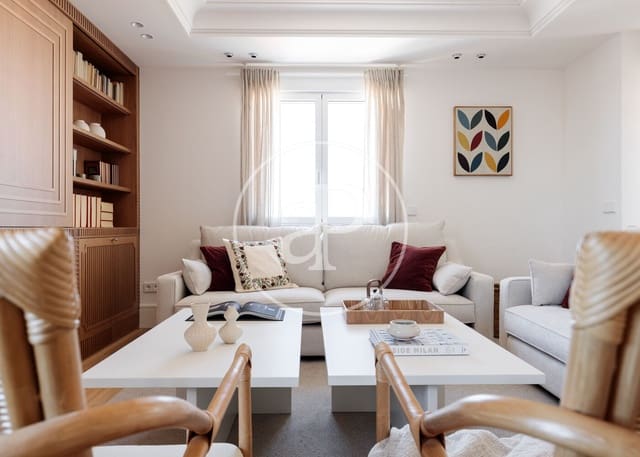 3 soveværelse Lejlighed til salg i Cuatro Caminos, Madrid by - € 1.750.000 (Ref: 10100220)
