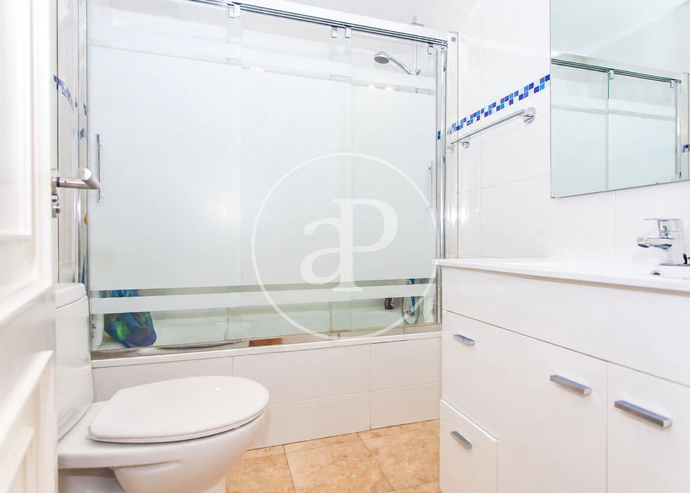 Apartamento de 3 habitaciones en Madrid ciudad en alquiler con piscina garaje - 3.500 € (Ref: 10102490)