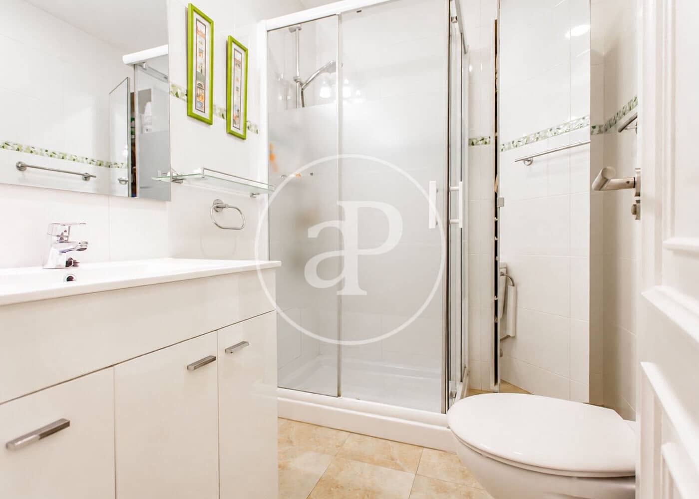 Apartamento de 3 habitaciones en Madrid ciudad en alquiler con piscina garaje - 3.500 € (Ref: 10102490)